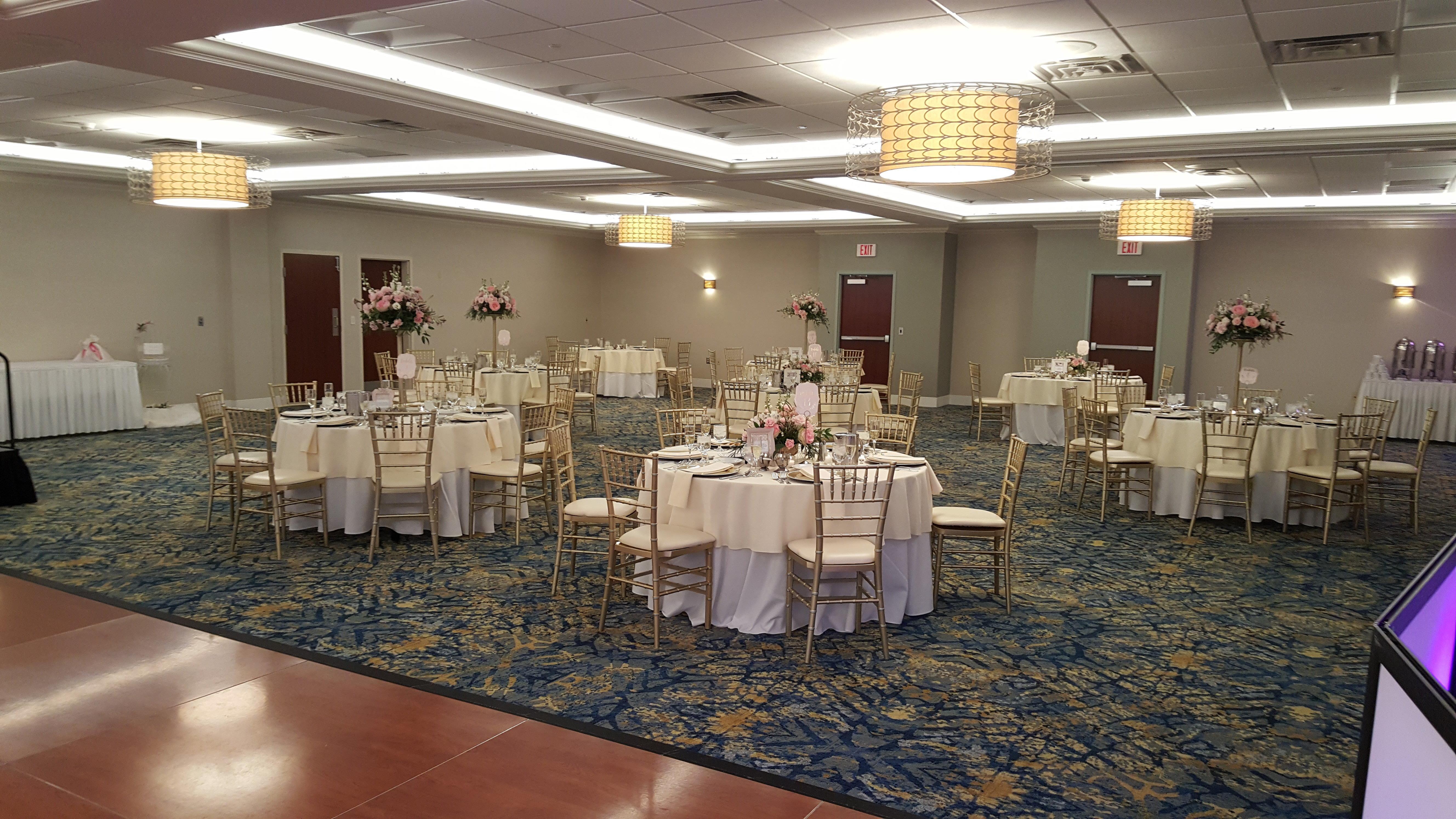 Mt. Lebanon Crowne Plaza Hotel And Suites Pittsburgh South By Ihg מראה חיצוני תמונה