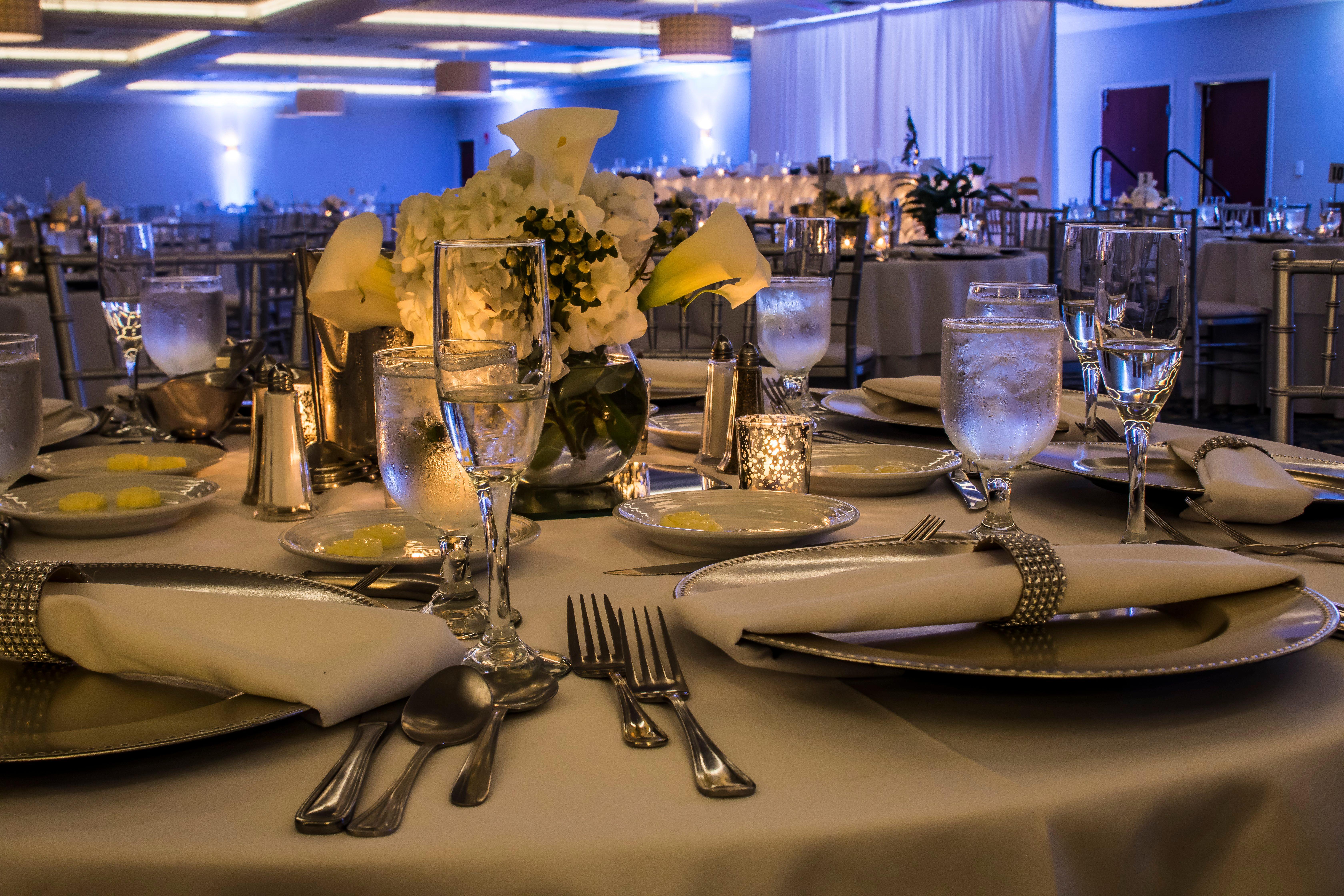 Mt. Lebanon Crowne Plaza Hotel And Suites Pittsburgh South By Ihg מראה חיצוני תמונה